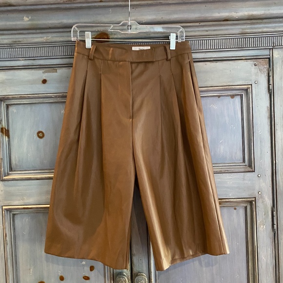 Frankie Shop BROWN  FAUX LEATHER TROUSER SHORTS BY STUDIO CUT size M - Picture 5 of 11